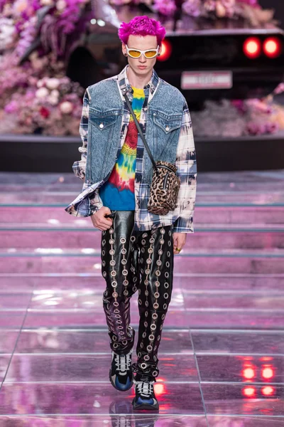 Look 23